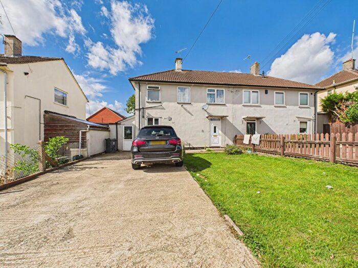 3 Bedroom Property For Sale In Barry Road, Leicester, LE5