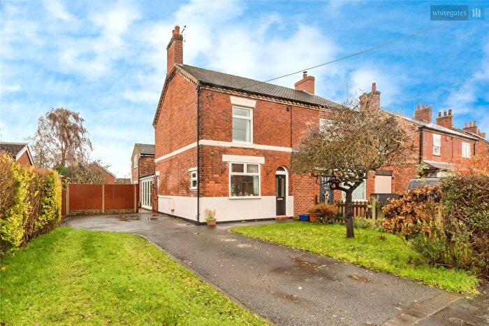 3 Bedroom Semi Detached House For Sale In Moorfields, Willaston, Nantwich, Cheshire, CW5