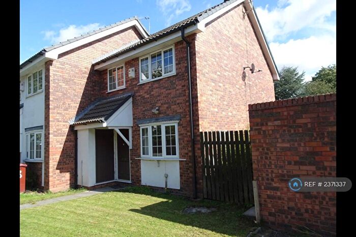 3 Bedroom Semi-Detached House To Rent In Whitworth Lane, Manchester, M14