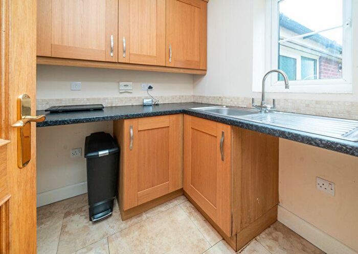 5 Bedroom Detached House To Rent In Leys Close, Pedmore, DY9