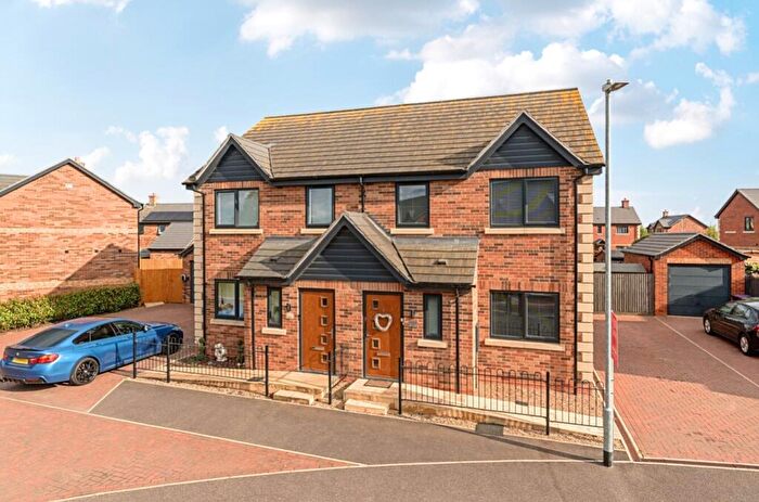 3 Bedroom Semi-Detached House For Sale In Cornfield Way, Billinghay, LN4