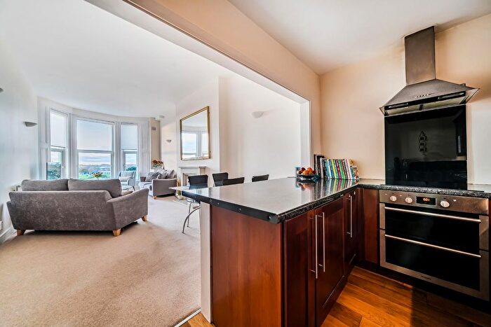 2 Bedroom Flat For Sale In Western Parade, Southsea, PO5