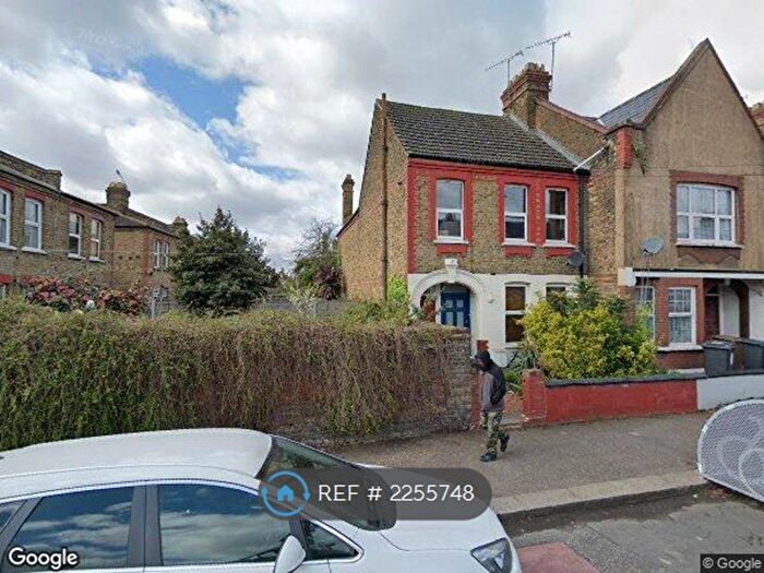 2 Bedroom Flat To Rent In Morieux Rd, London, E10