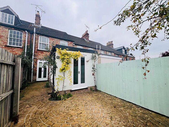 2 Bedroom House To Rent In Conduit Road, Stamford, PE9