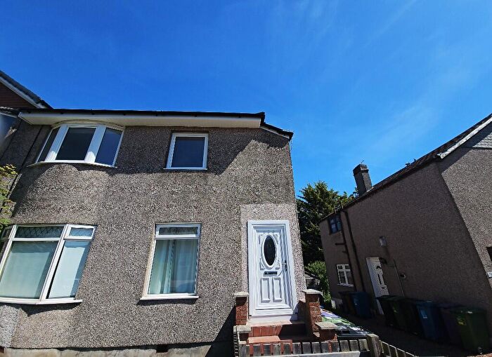 2 Bedroom Flat To Rent In ** Available ..* Crofthill Road, Glasgow, G44