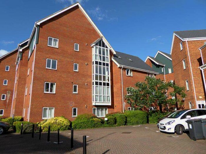 2 Bedroom Apartment To Rent In Heron Quay, Bedford, MK40