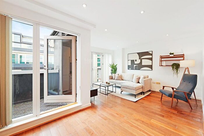3 Bedroom Flat For Sale In Saskia House, Hackney Road, Shoreditch, E2