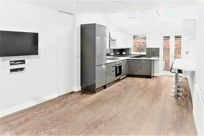 5 Bedroom Terraced House To Rent In Spa Road, Preston, Lancashire, PR1