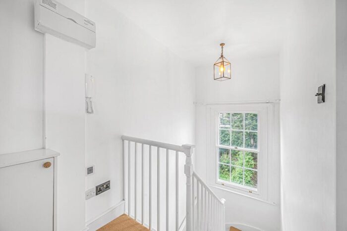 1 Bedroom Flat For Sale In Arlington Road, Camden Town, NW1