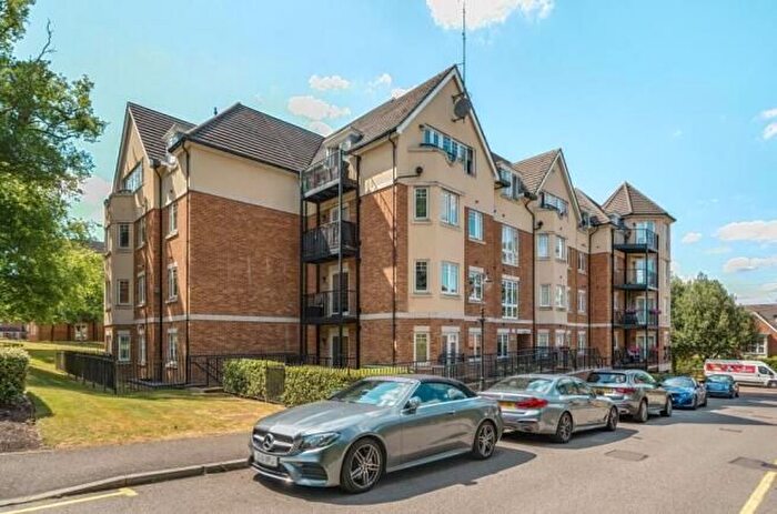 2 Bedroom Flat To Rent In Brightwen Grove, Stanmore, HA7