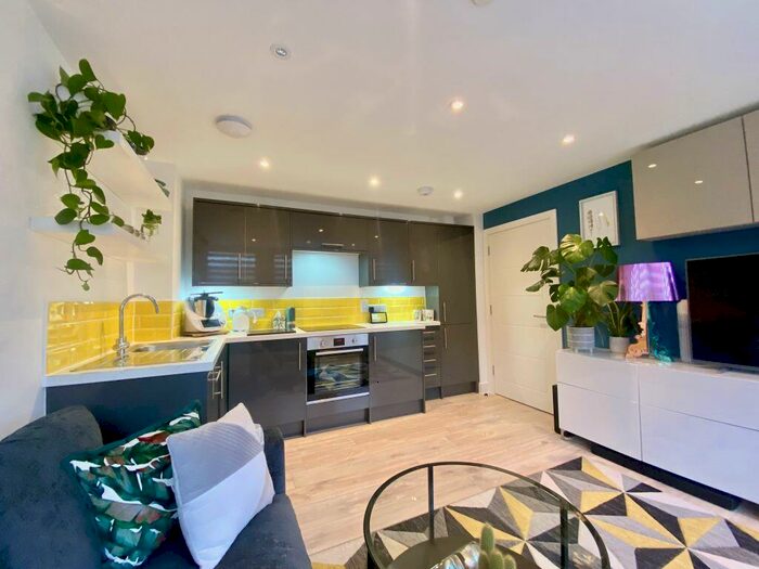 1 Bedroom Flat To Rent In Stockwood Road, Bristol, BS4