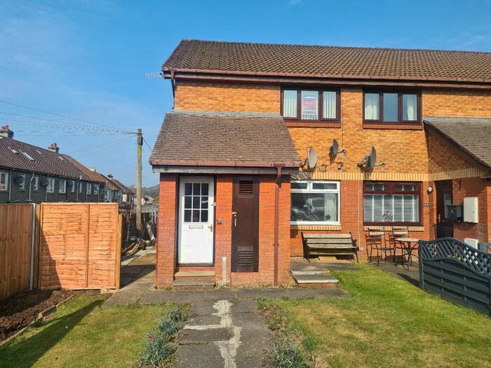 1 Bedroom Flat To Rent In Woodcroft Avenue, Largs, North Ayrshire, KA30