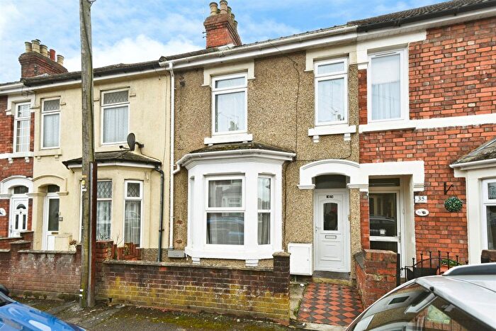 2 Bedroom Terraced House For Sale In Rayfield Grove, Swindon, SN2