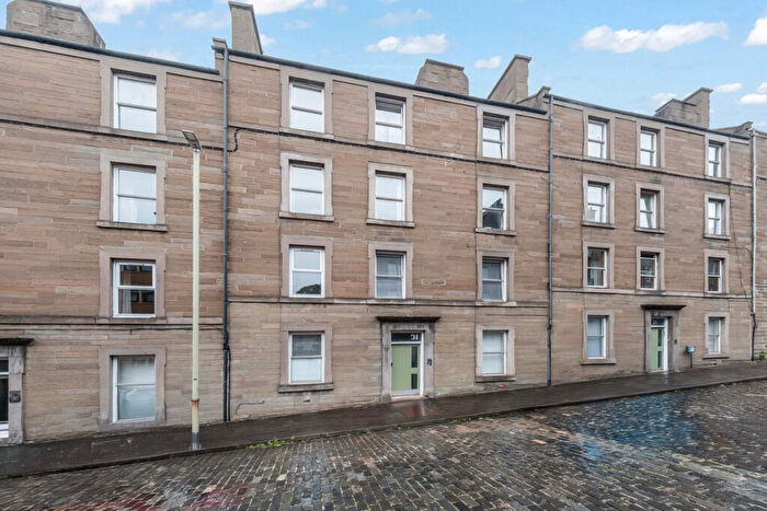 2 Bedroom Flat For Sale In Rosefield Street, Dundee, DD1