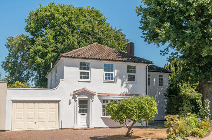 4 Bedroom Detached House For Sale In Lime Grove, Crofton Heath, Orpington, Kent, BR6