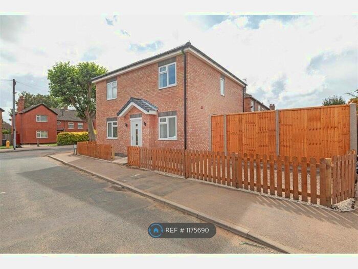 3 Bedroom Detached House To Rent In Clifford Road, Loughborough, LE11
