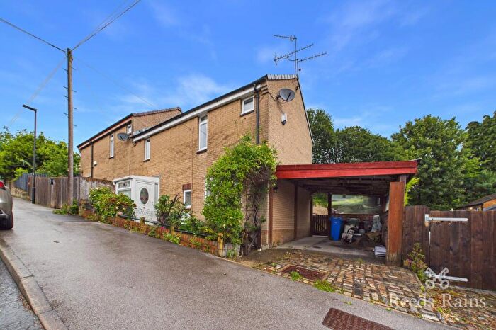 3 Bedroom Semi Detached House To Rent In Lyons Road, Sheffield, South Yorkshire, S4
