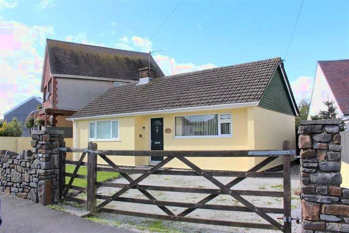 2 Bedroom Detached Bungalow For Sale In Pencaerfenni Lane, Crofty, SA4