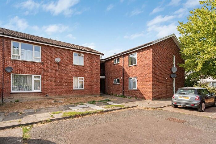 1 Bedroom Maisonette For Sale In Wycliffe Road, Cambridge, CB1