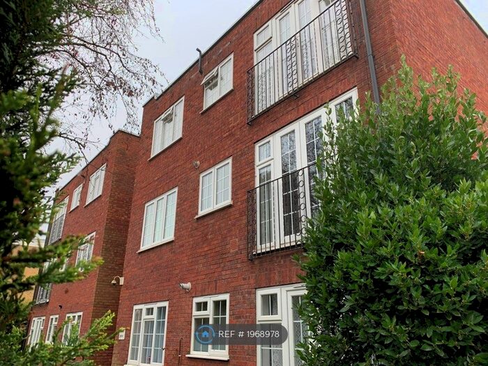 1 Bedroom Flat To Rent In Cookham Road, Maidenhead, SL6