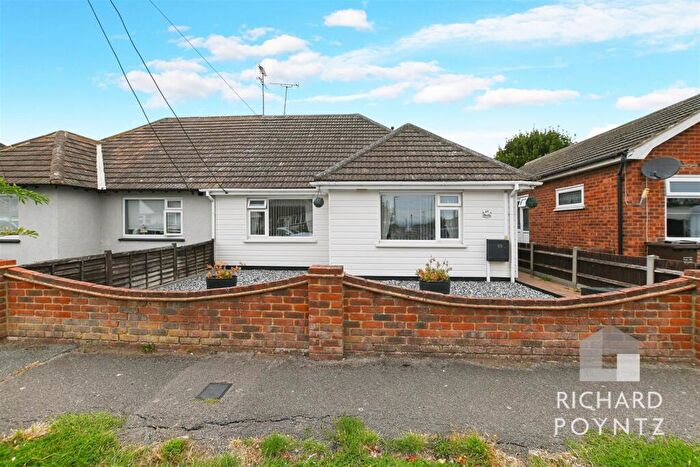 2 Bedroom Semi-Detached Bungalow For Sale In Sydervelt Road, Canvey Island, SS8