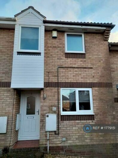 2 Bedroom Terraced House To Rent In Spratton Court, Grimsby, DN34