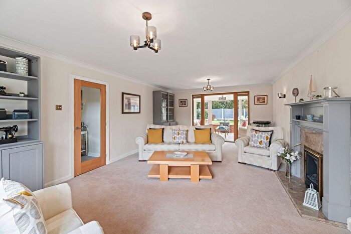 5 Bedroom Detached House For Sale In Sharon Park Close, Grappenhall, WA4 - Photo 8