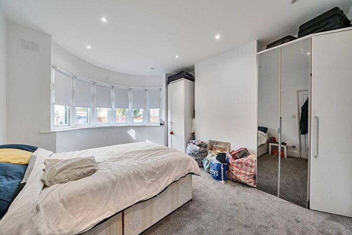 5 Bedroom Semi-Detached House To Rent In Abergeldie Road, Lee, London, SE12