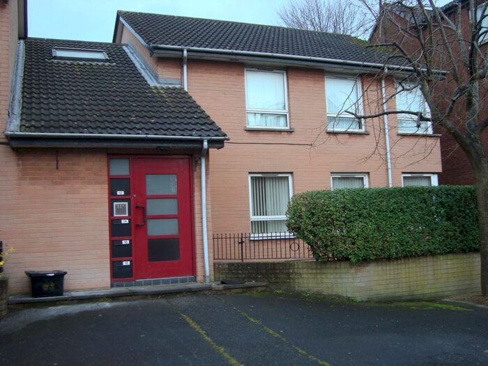 2 Bedroom Flat To Rent In Rotterdam Street, Belfast, BT5