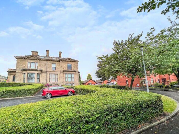 Properties for sale in BL1, Bolton, Smithills, Halliwell, Heaton