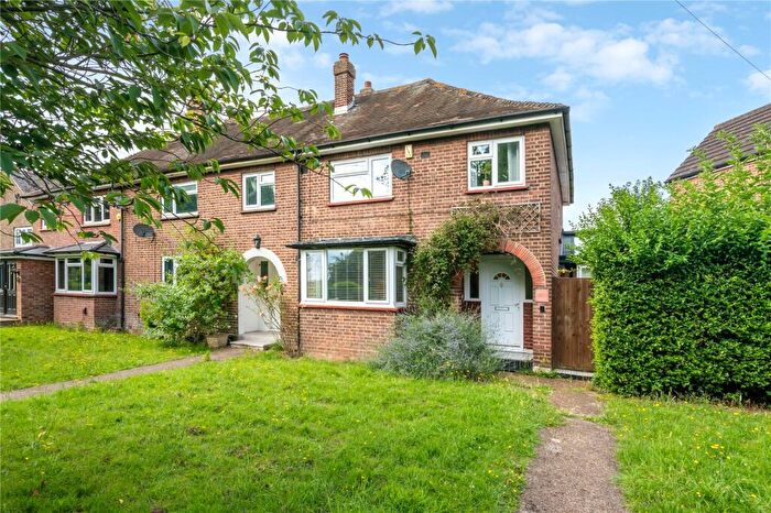 3 Bedroom End Of Terrace House To Rent In Kidbrooke Lane, Eltham, SE9