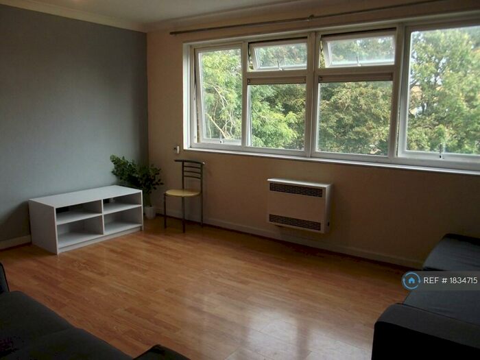 2 Bedroom Flat To Rent In North Ninth Street, Milton Keynes, MK9