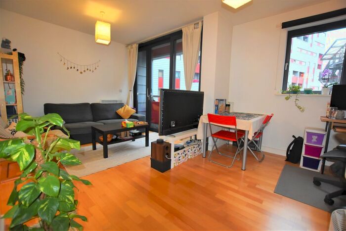 1 Bedroom Flat To Rent In Drayton Park, London, N5