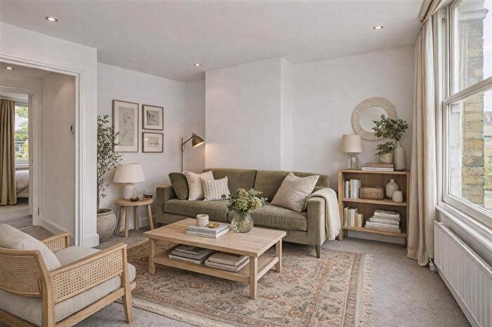 1 Bedroom Flat To Rent In Lower Richmond Road, Putney, London, SW15