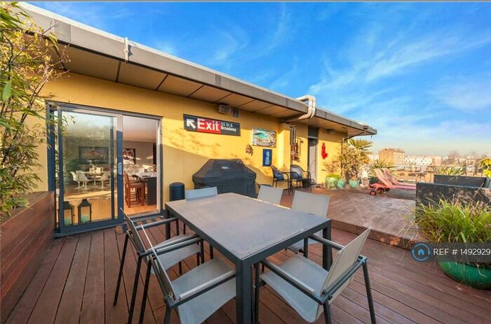 3 Bedroom Flat To Rent In William Road, London, NW1