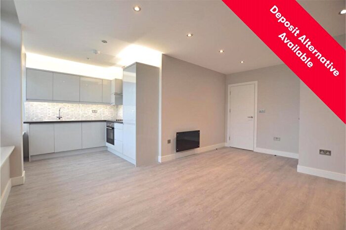 2 Bedroom Apartment To Rent In The Broadway, Crawley, West Sussex, RH10