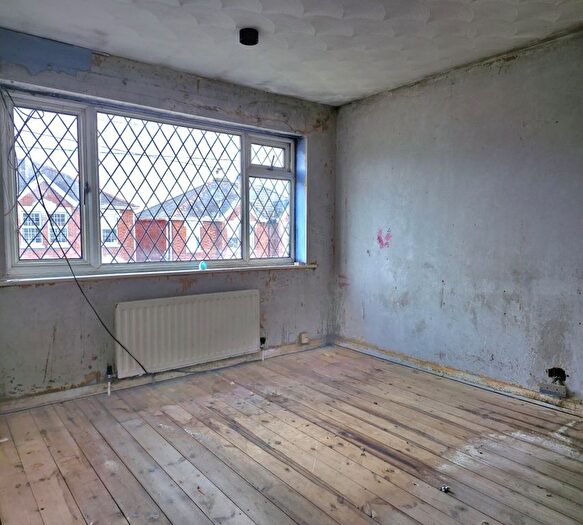3 Bedroom End Of Terrace House For Sale In Bedford Avenue, Southampton, SO19