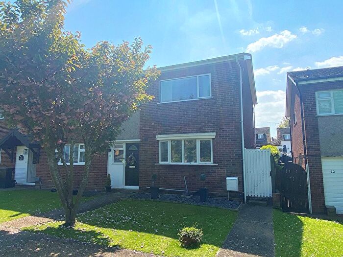 3 Bedroom End Of Terrace House For Sale In Nickleby Road, Chalk, DA12