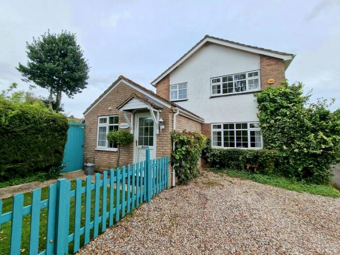 4 Bedroom Detached House For Sale In Westrip Lane, Stroud, GL5