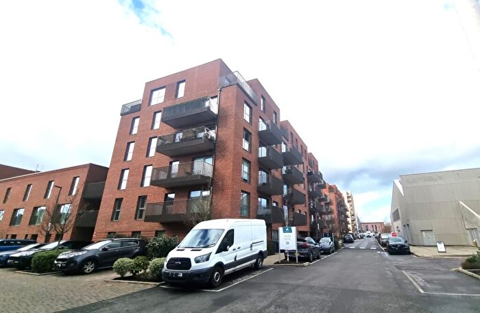 1 Bedroom Flat To Rent In Hazeview Apartments Hargrave Drive, Harrow, HA1