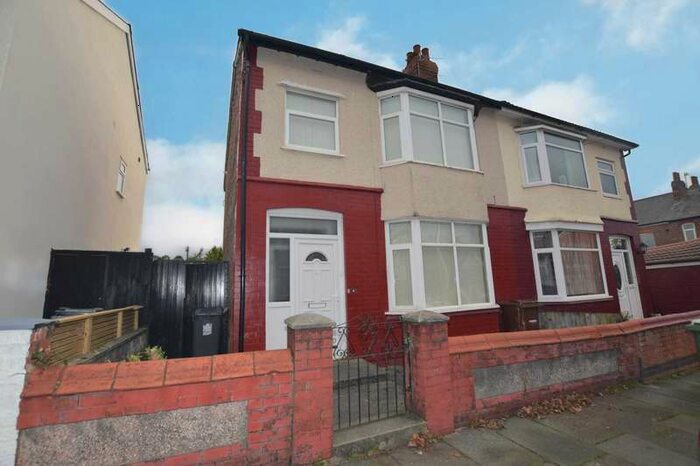 3 Bedroom Semi-Detached House To Rent In College Drive, Bebington, CH63