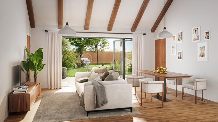 3 Bedroom Detached House For Sale In Aimes Green, Waltham Abbey, EN9