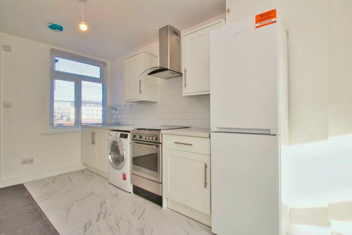 2 Bedroom Flat To Rent In Cambridge Street, Aylesbury, HP20