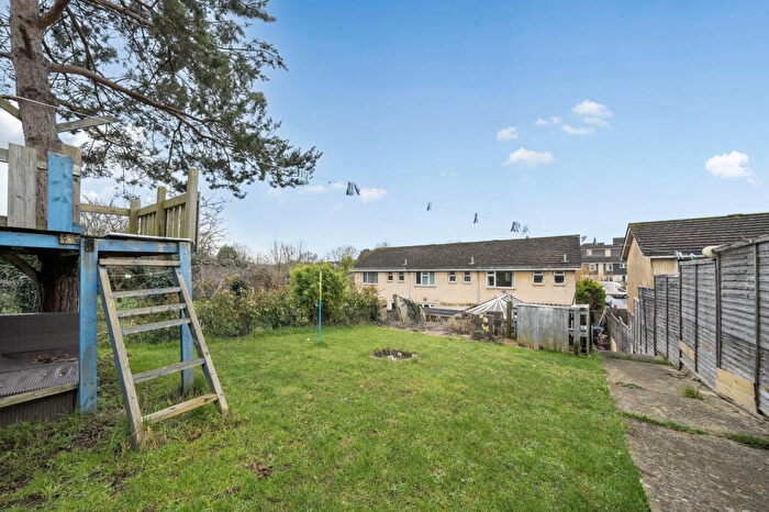 3 Bedroom End Of Terrace House For Sale In Poynder Road, Corsham, SN13