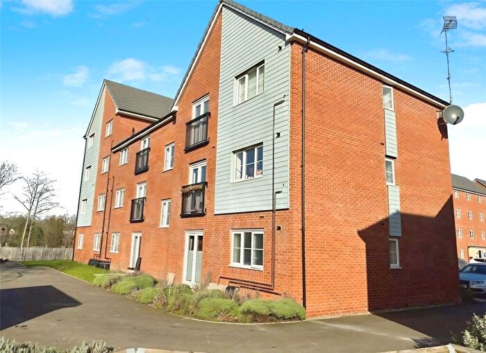 2 Bedroom Flat For Sale In Owens Road, Coventry, West Midlands, CV6