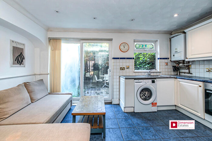 4 Bedroom Terraced House To Rent In Offa'S Mead, Lindisfarne Way, Hackney, E9