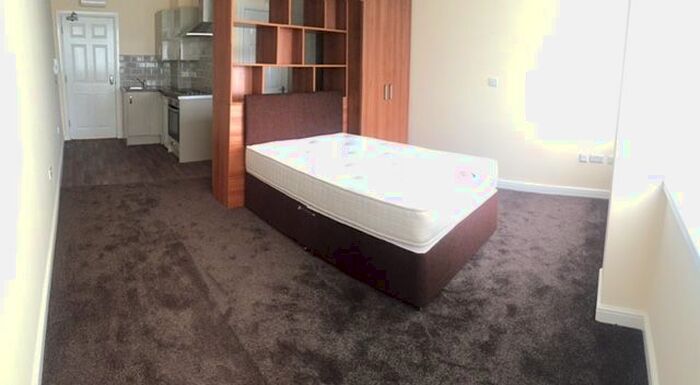 Studio To Rent In Queen Street, Wakefield, WF1