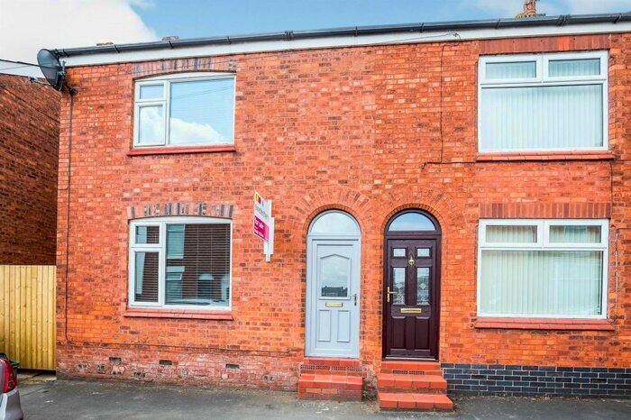 3 Bedroom Semi-Detached House To Rent In Siddorn Street, Winsford CW7