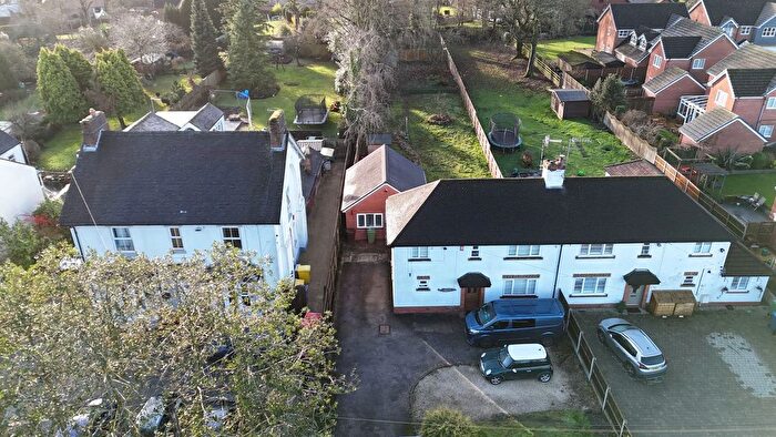 4 Bedroom Semi Detached House For Sale In Uttoxeter Road, Blythe Bridge, ST11