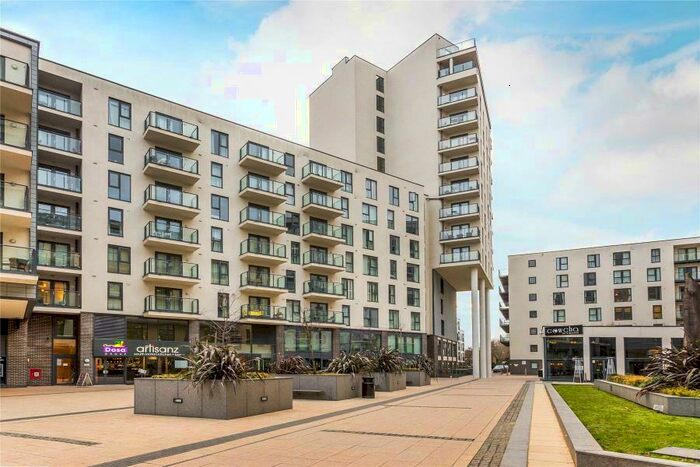 2 Bedroom Apartment To Rent In Woking, GU22